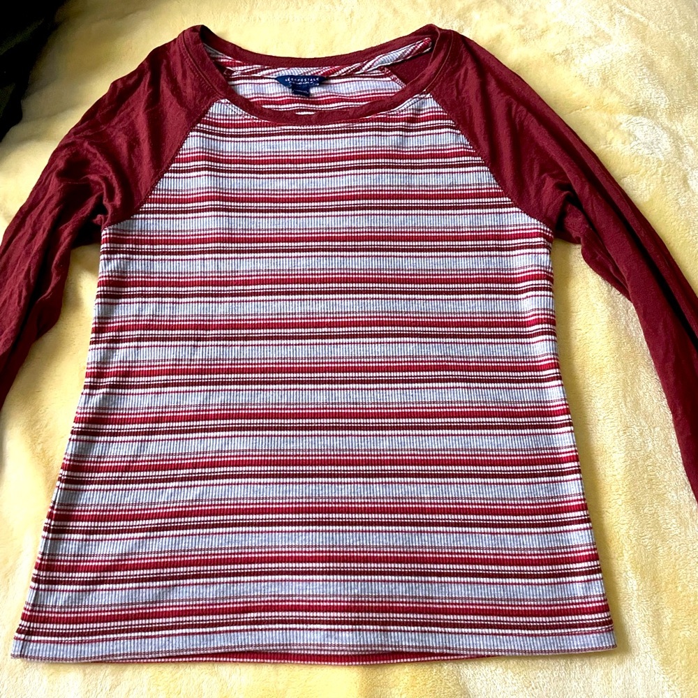 Aeropostale long sleeve top